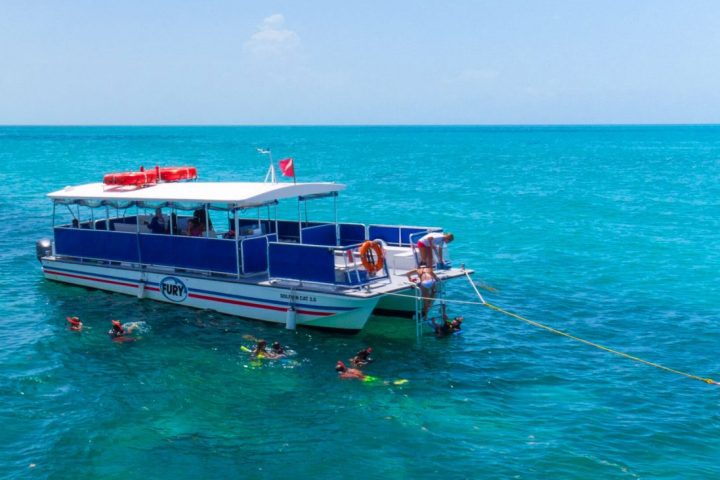 a small boat in a body of water