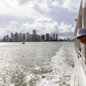 Miami Biscayne Bay Sightseeing Cruise - Wannado Tours