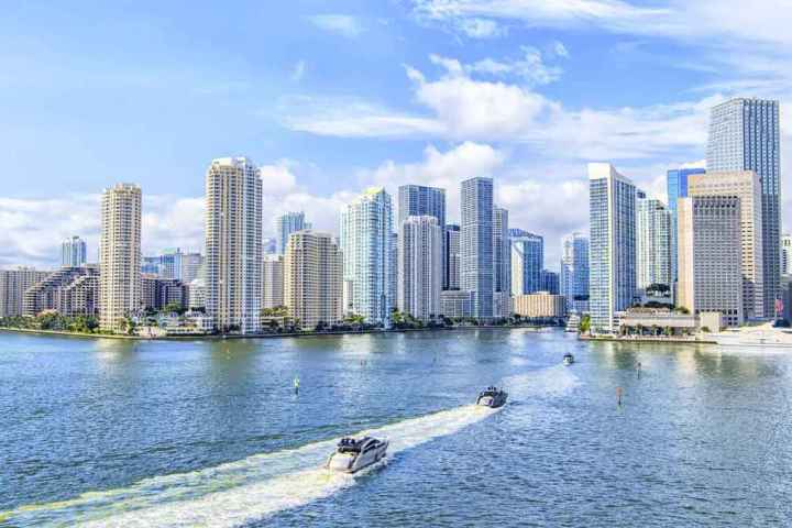 Private Boat Tour in Miami - Speedboat Tour - Wannado Tours