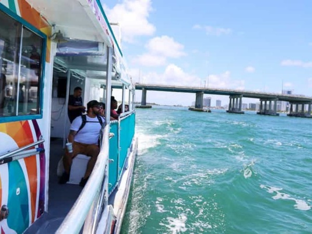 Miami Skyline Cruises - Wannado Tours Miami