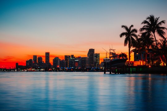 Miami Sunset Cruises with Wannado Tours