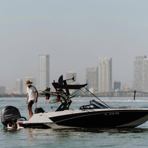 Miami Tubing Activity - Wannado Tours