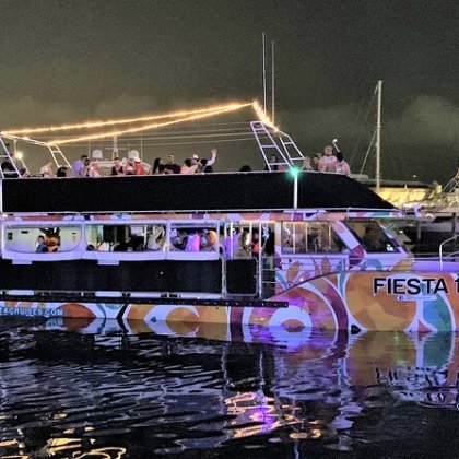 Miami Night Cruises - Miami Wannado Tours