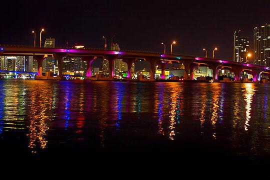 Party Cruise in Miami with Wannado Tours